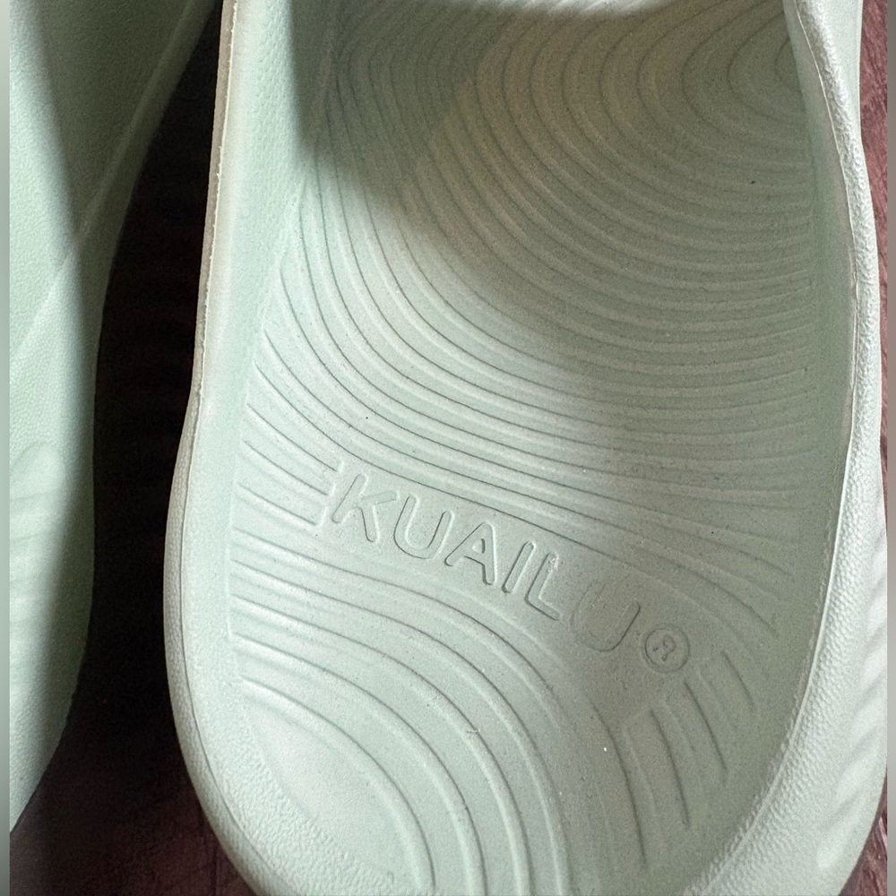 KuaiLu Recovery Sandals - Picture 3 of 4